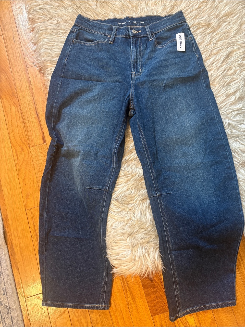 Old Navy Women’s Dark Indigo WOW BARREL leg